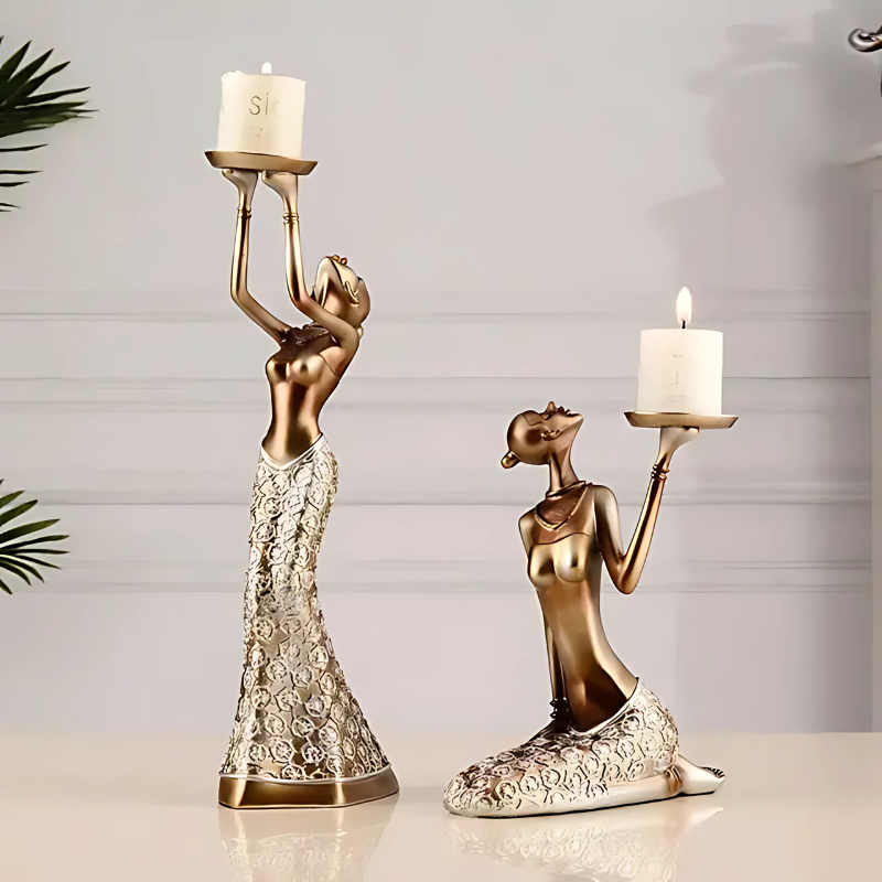 Goldene Damen-Kerzenhalter – Elegante Skulptur für stilvolle Wohnkultur