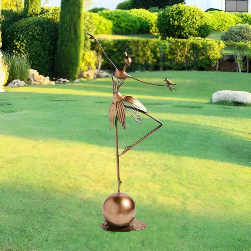 Wetterfeste Metall Ballet Mädchen Statue – Handbemalt für Garten & Innen