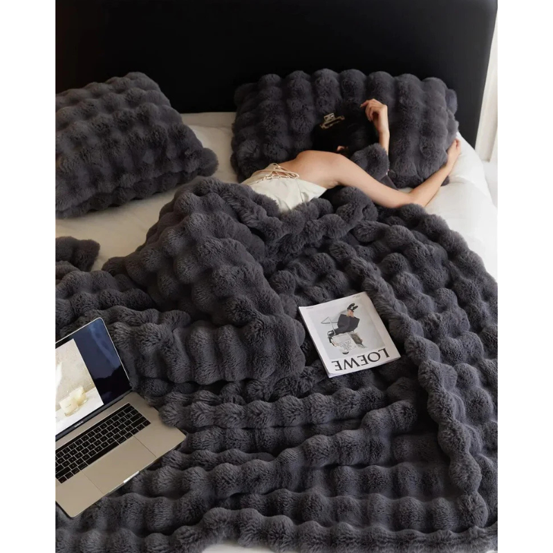 Flauschige Kuscheldecke – Weich, Warm & Leicht