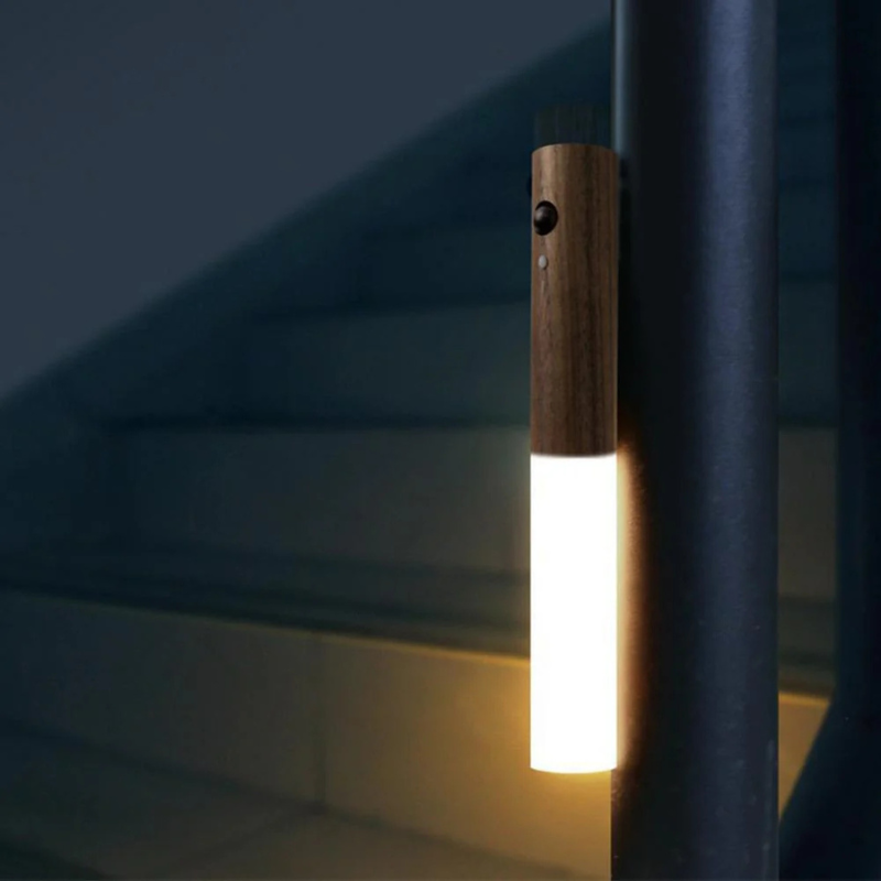 Kabelloses LED Licht mit Sensor – USB Aufladbar, Warmweiß