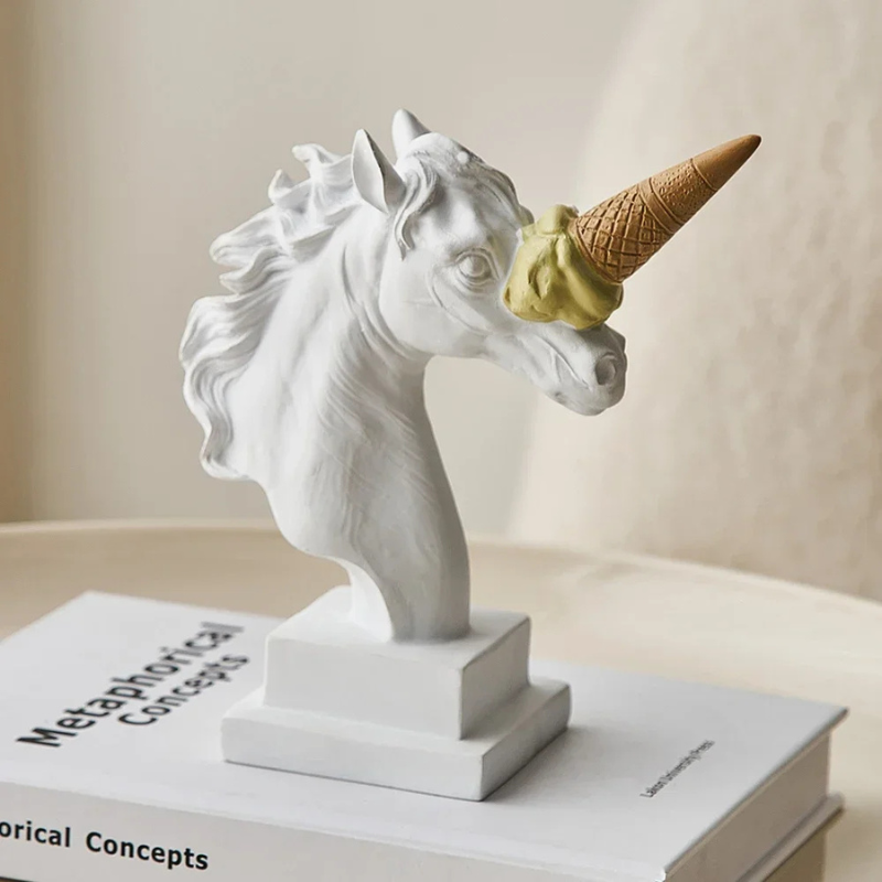 Moderne Einhorn Skulptur – Abstrakte Deko Figur für Zuhause & Büro