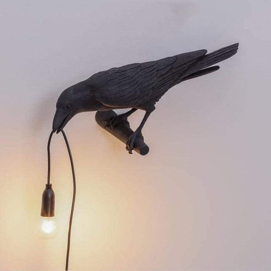 Crow LED-Tischlampe aus Harz - Gothic Design & einstellbare Beleuchtung